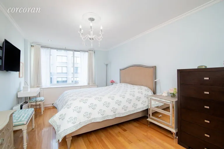 New York City Real Estate | View 61 West 62Nd Street, 27G | room 5 | View 6