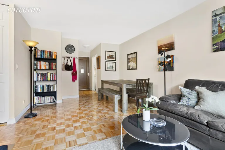 New York City Real Estate | View 30 West 63rd Street, 8W | room 2 | View 3