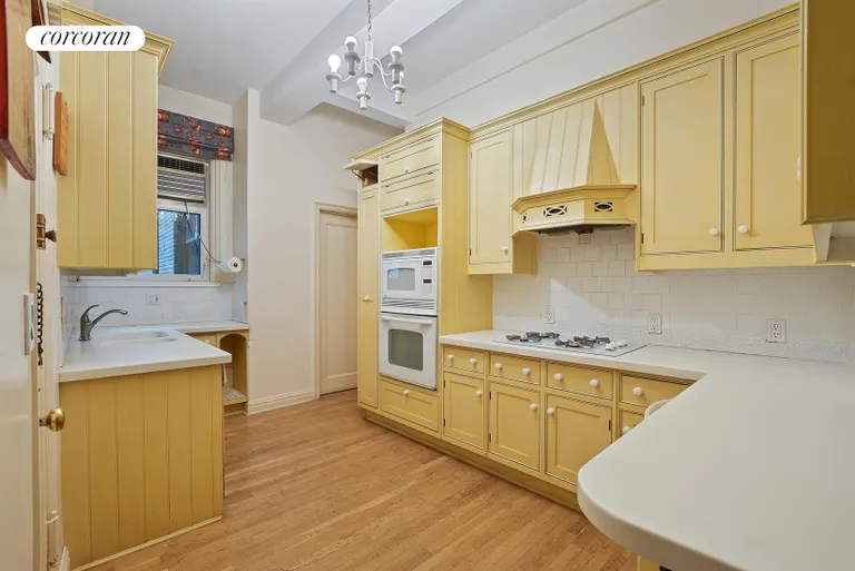 New York City Real Estate | View 30 Sutton Place, 10B | Kitchen | View 7