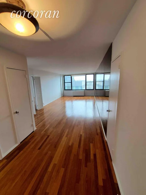 New York City Real Estate | View 117 East 57th Street, 47G | room 1 | View 2