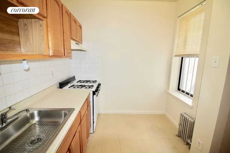 New York City Real Estate | View 8405 Bay Parkway, B1 | room 3 | View 4