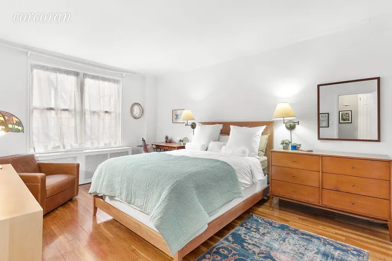 New York City Real Estate | View 64 East 94th Street, 3C | 2 | View 2