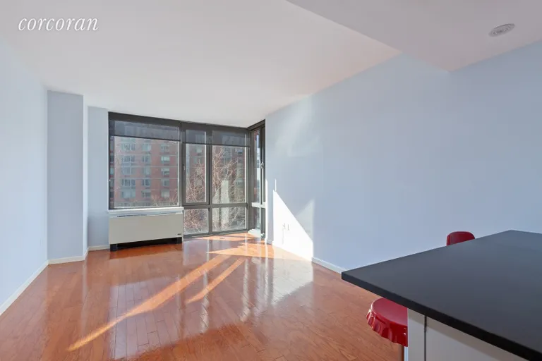 New York City Real Estate | View 455 Main Street, 5B | room 1 | View 2