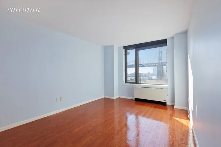 New York City Real Estate | View 455 Main Street, 5B | room 3 | View 4