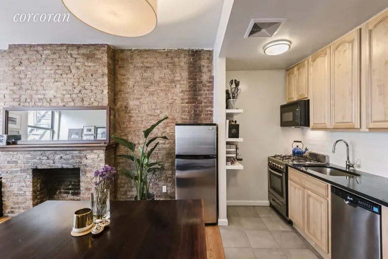 New York City Real Estate | View 160 Ninth Avenue, 2R | room 3 | View 4