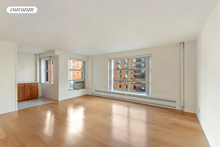 New York City Real Estate | View 80 La Salle Street, 14D | Living Room | View 3