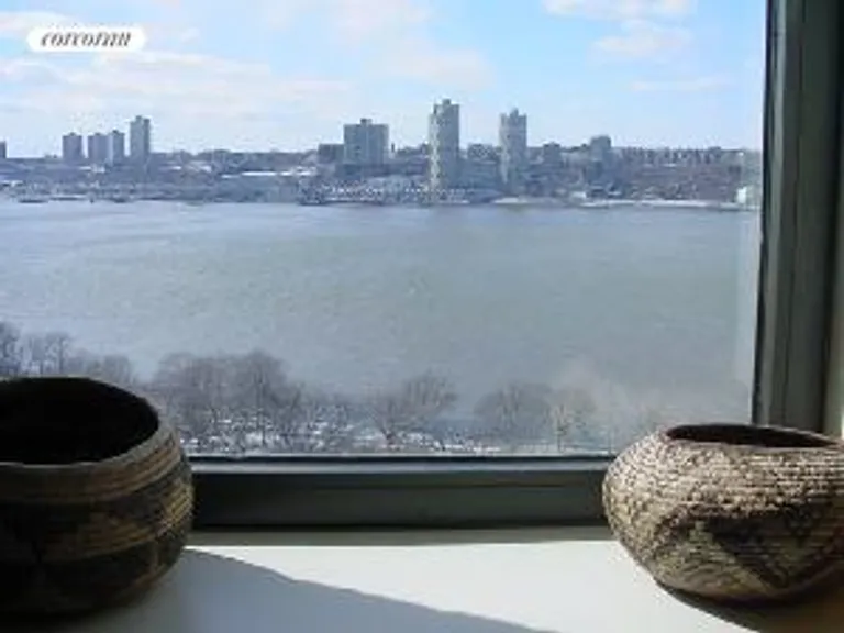 New York City Real Estate | View 110 Riverside Drive, 15B | room 10 | View 11