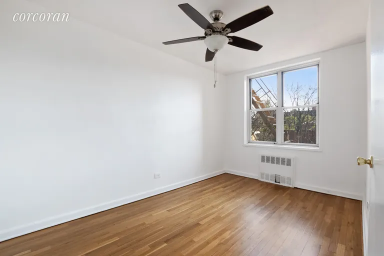 New York City Real Estate | View 1430 Thieriot Avenue, 4O | room 2 | View 3