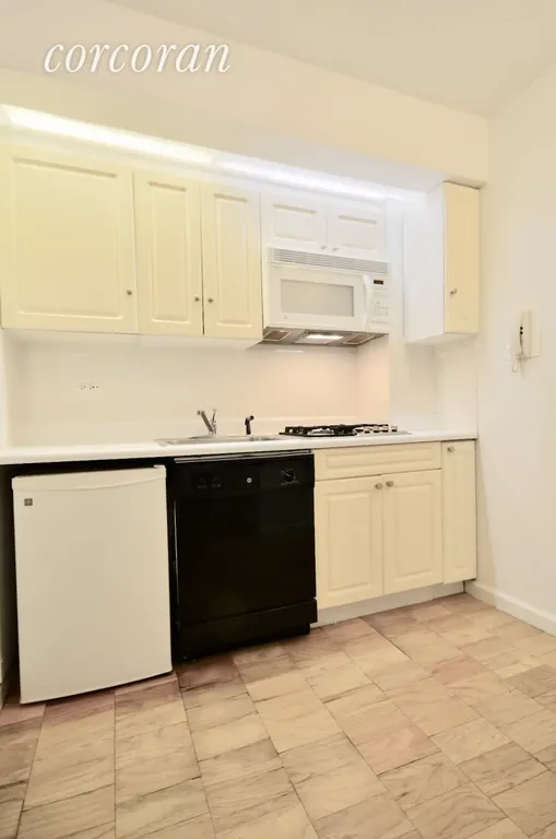 New York City Real Estate | View 45 East 25th Street, 10E | SLEEK GALLEY KITCHEN! | View 4