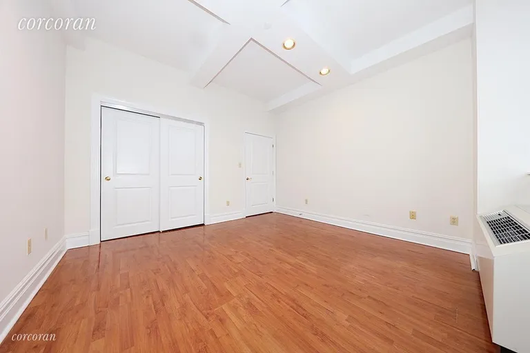 New York City Real Estate | View 45-02 Ditmars Boulevard, 332 | room 8 | View 9