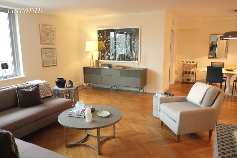 New York City Real Estate | View 200 East 62nd Street, 19C | room 1 | View 2