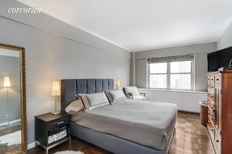 New York City Real Estate | View 201 EAST 25TH STREET, 15H | room 4 | View 5