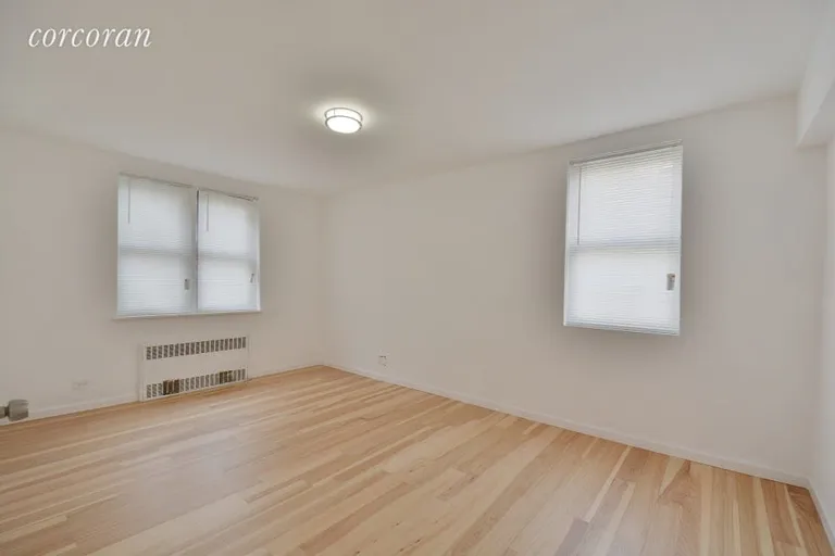 New York City Real Estate | View 2420 Morris Avenue, 5G | 2 Beds, 1 Bath | View 1