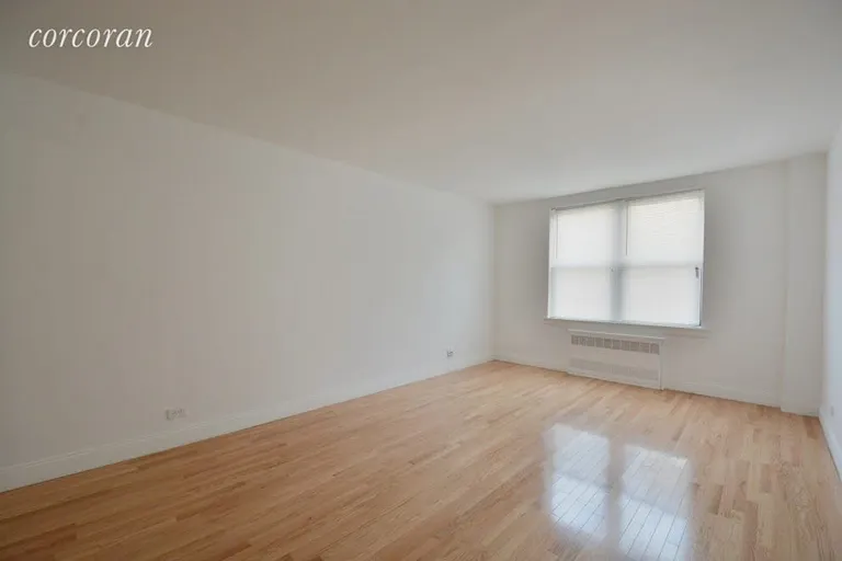 New York City Real Estate | View 2420 Morris Avenue, 5G | room 2 | View 3