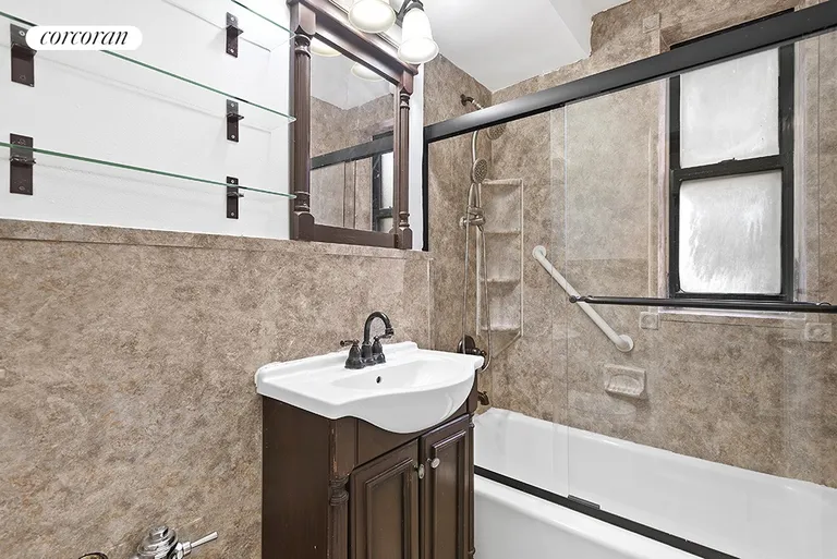New York City Real Estate | View 2420 Morris Avenue, 4D | room 3 | View 4