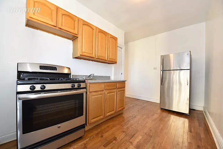 New York City Real Estate | View 26-80 30th Street, 5K | room 7 | View 8