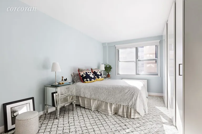 New York City Real Estate | View 165 West 66th Street, 6Z | room 2 | View 3