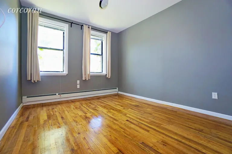 New York City Real Estate | View 646 New York Avenue, 1 | room 2 | View 3