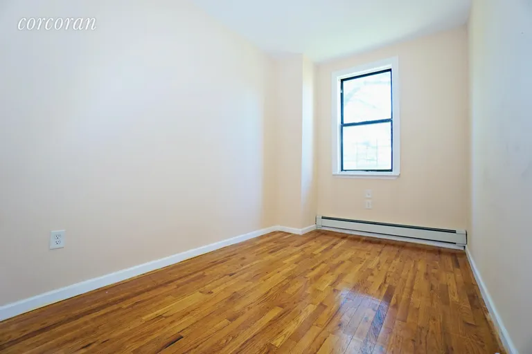 New York City Real Estate | View 646 New York Avenue, 1 | room 3 | View 4