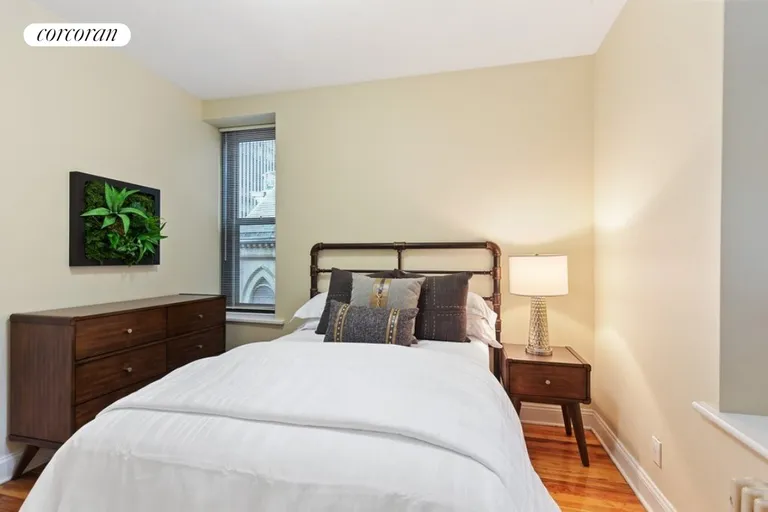 New York City Real Estate | View 150 West 47th Street, 7F | room 3 | View 4