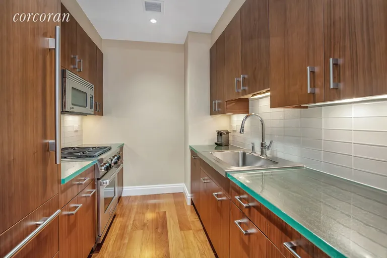 New York City Real Estate | View 33 West 56th Street, 6A | Kitchen | View 7