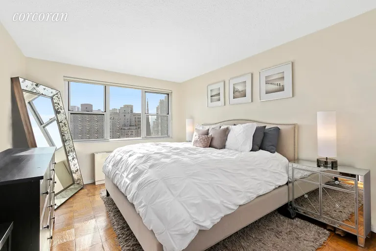 New York City Real Estate | View 77 East 12th Street, 18D | room 4 | View 5