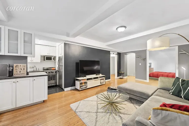 New York City Real Estate | View 333 West 56th Street, 2G | room 1 | View 2