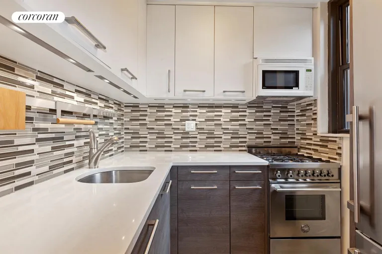 New York City Real Estate | View 340 West 55th Street, 4A | Kitchen | View 3
