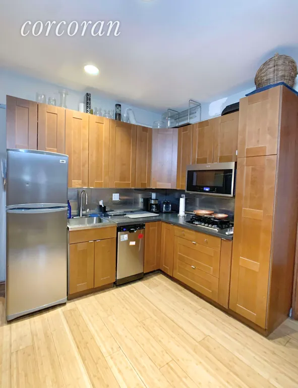 New York City Real Estate | View 174 West 89th Street, 2D | room 3 | View 4