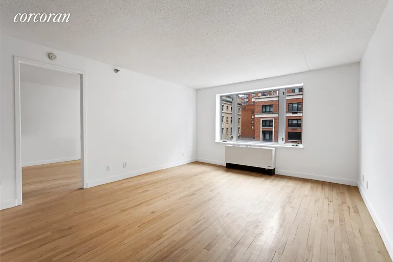 New York City Real Estate | View 53 Boerum Place, 6G | room 4 | View 5