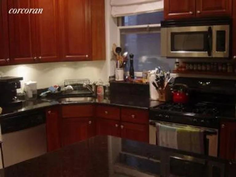 New York City Real Estate | View 186 Prospect Park West, C1 | room 2 | View 3