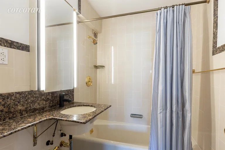 New York City Real Estate | View 200 East 74th Street, 12E | Master En-Suite Bathroom | View 7