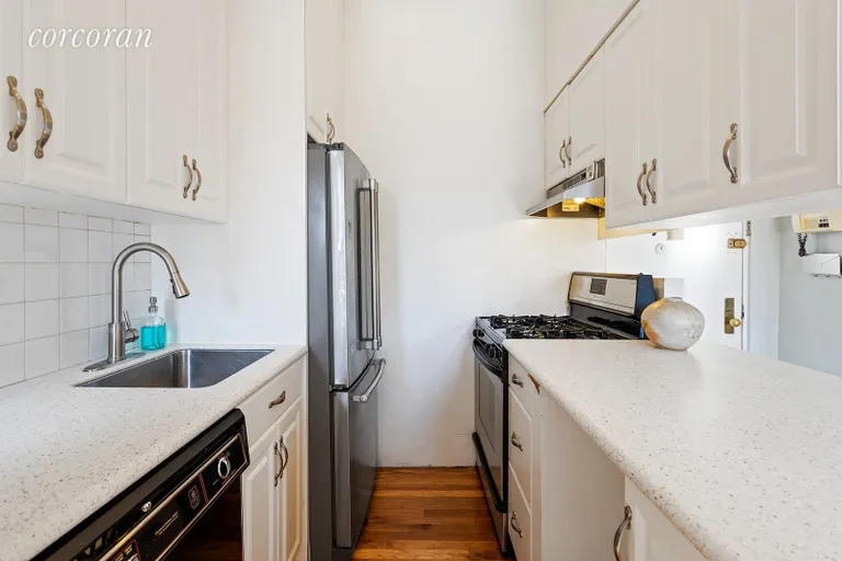 New York City Real Estate | View 307 72nd Street, 4C | room 3 | View 4