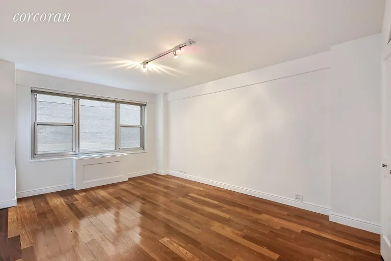 New York City Real Estate | View 77 West 55th Street, 6B | room 4 | View 5