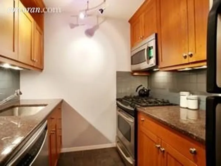 New York City Real Estate | View 43 West 61st Street, 24X | room 1 | View 2