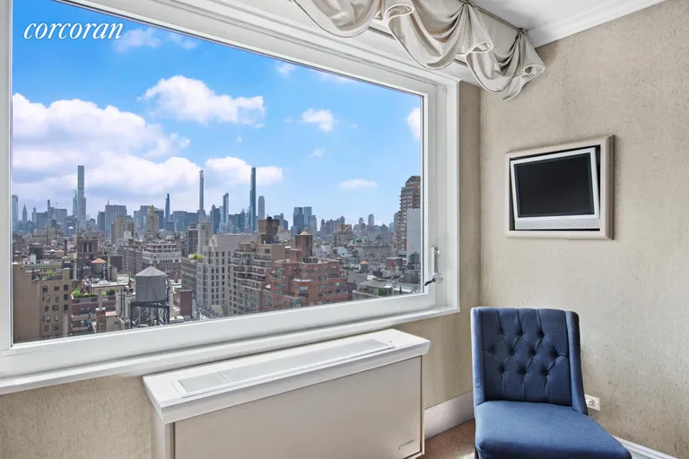 New York City Real Estate | View 1065 Park Avenue, 23C | Eye-popping View of NYC | View 3