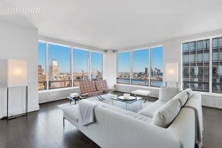 New York City Real Estate | View 860 United Nations Plaza, 27B | 2 Beds, 2 Baths | View 1