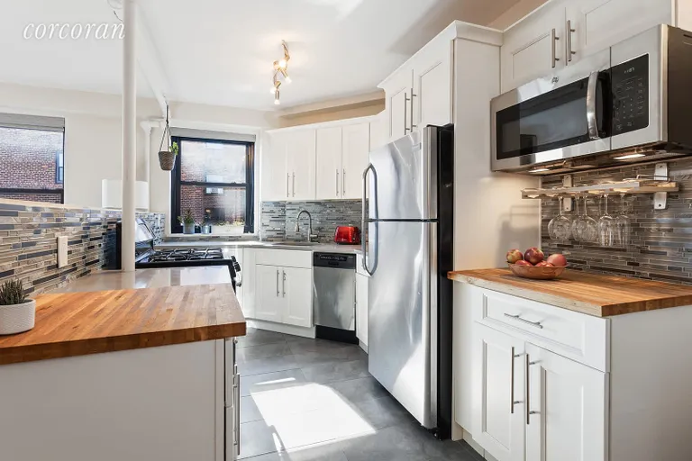 New York City Real Estate | View 165 Clinton Avenue, 7J | Modern and Open! | View 2