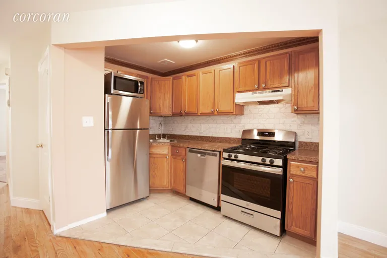 New York City Real Estate | View 192 Highland Place, 3 | 3 Beds, 1 Bath | View 1