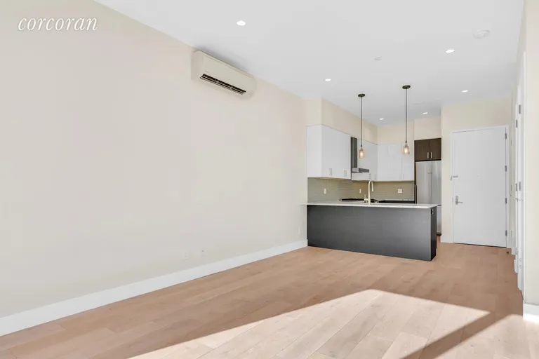 New York City Real Estate | View 26-33 28th Street, 3B | room 4 | View 5