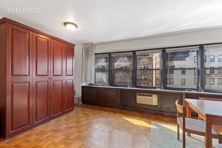 New York City Real Estate | View 411 East 57th Street, 17F | Alcove | View 2
