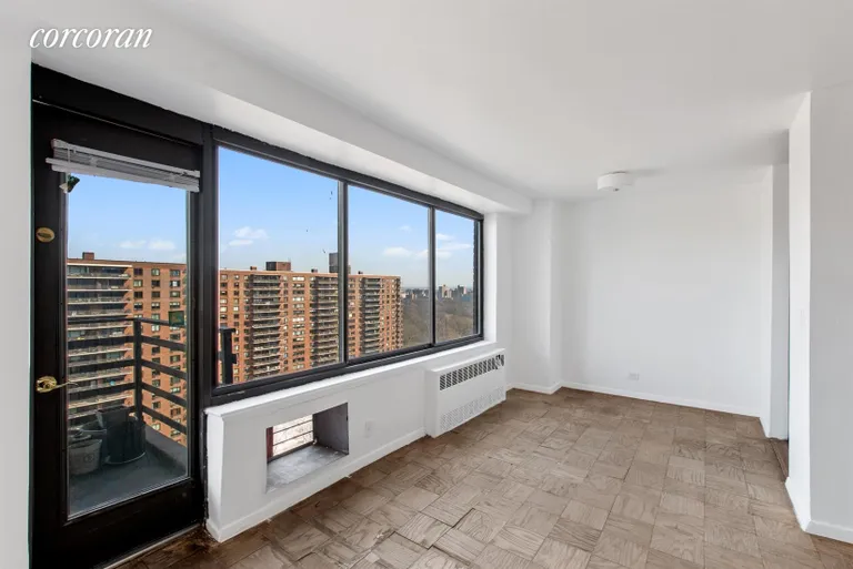 New York City Real Estate | View 382 Central Park West, 18K | Dining Room | View 9