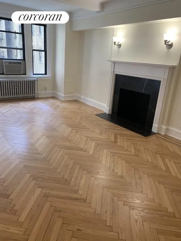 New York City Real Estate | View 210 East 68th Street, 6J | room 3 | View 4