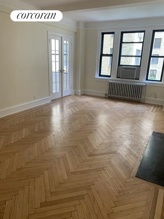 New York City Real Estate | View 210 East 68th Street, 6J | room 5 | View 6