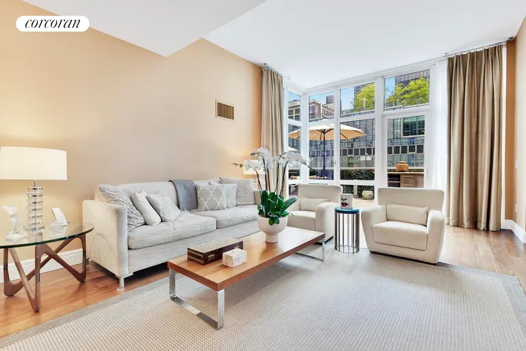 New York City Real Estate | View 555 West 59th Street, TH3C | room 6 | View 7