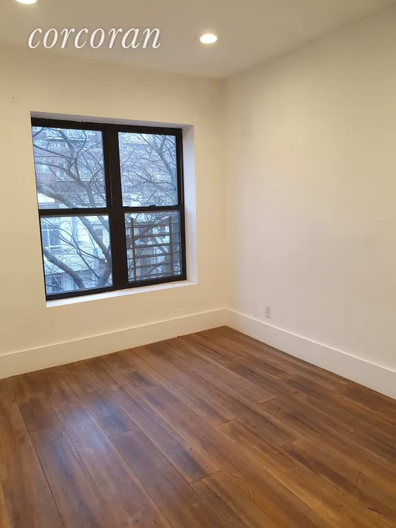New York City Real Estate | View 923 Bedford Avenue, 4R | room 2 | View 3