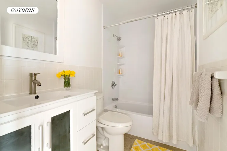 New York City Real Estate | View 420 12th Street, A3L | Bathroom | View 7