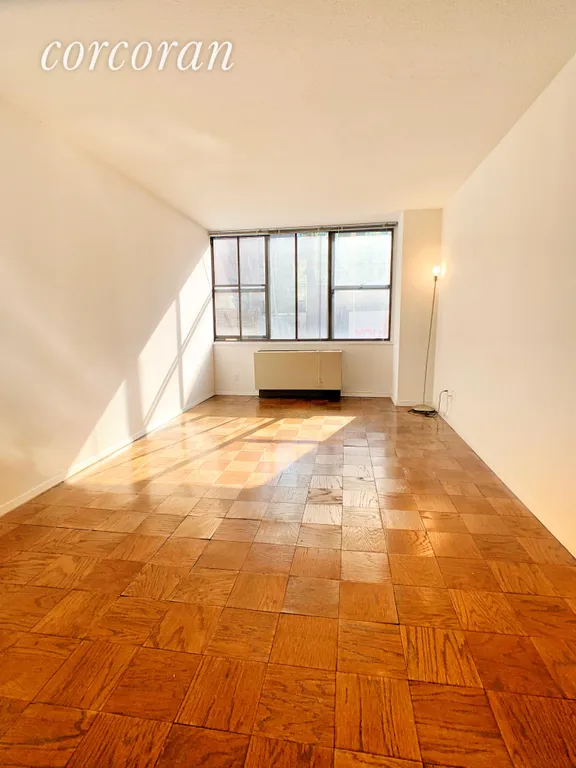 New York City Real Estate | View 301 East 45th Street, 5C | room 1 | View 2