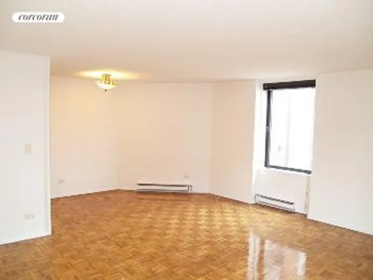 New York City Real Estate | View 1601 Third Avenue, 27H | 2 Beds, 2 Baths | View 1