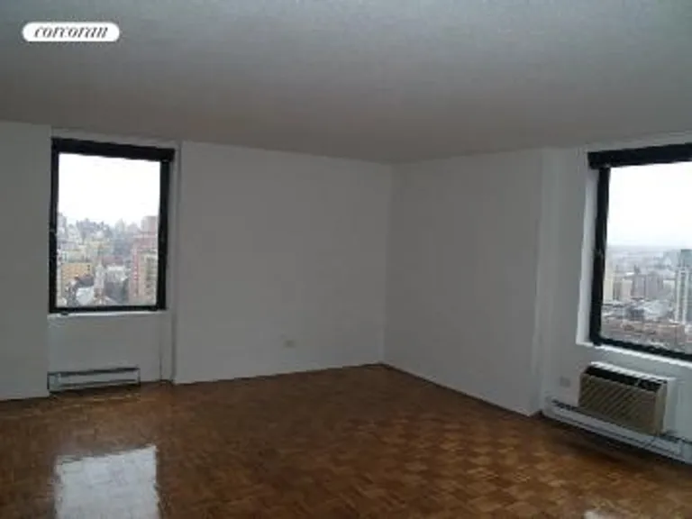 New York City Real Estate | View 1601 Third Avenue, 27H | room 2 | View 3